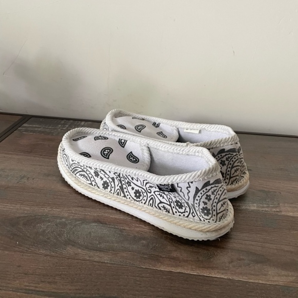 Trooper America Unisex Bandana Paisley Slip On Shoes White/black Mens Size 9